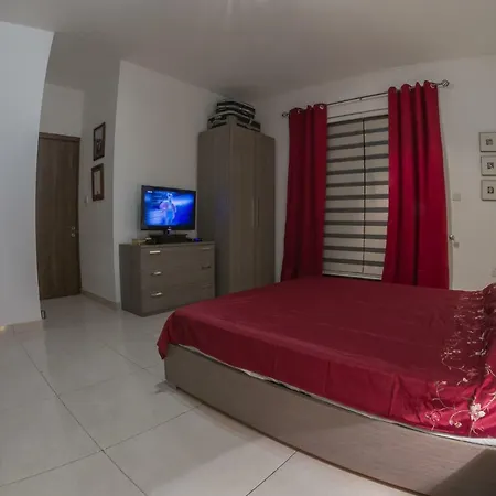 Διαμέρισμα Modern Flat At *